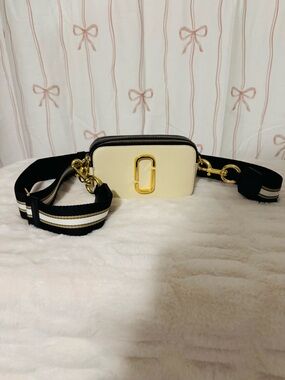 Marc Jacobs The Snapshot Crossbody Bag